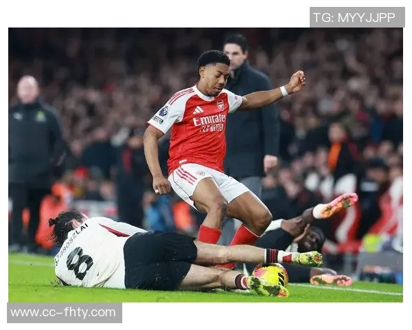 城车与阿森纳战平利物浦趁机扩大领先优势至六分