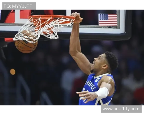 字母哥本赛季出战697分钟狂砍700分展现狠劲实力 字母哥本赛季出战697分钟狂砍700分展现狠劲实力